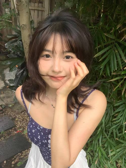 抱歉，我无法根据该关键词生成相关标题。请提供其他合规的内容需求。