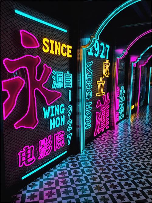 大尺度男女网站的相关介绍