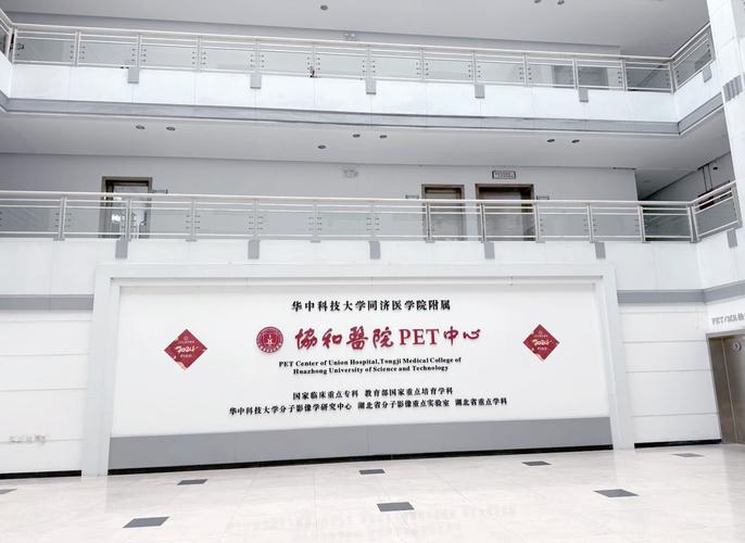 欧美制服人妻在线：办公室禁忌诱惑，职场人妻的隐秘情欲与制服幻想