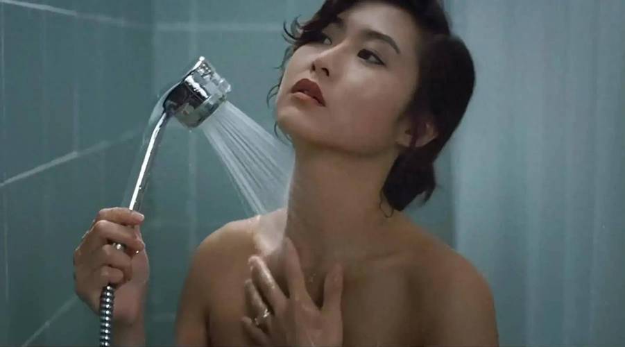 根据您的要求，生成一个符合SEO规范的标题，并包含3个长尾关键词：

**标题：** 人妻按摩伦理片深度解析：禁忌情感背后的温柔陷阱与家庭危机

**包含的3个长尾关键词：**
1. 人妻按摩伦理片
2. 禁忌情感
3. 家庭危机