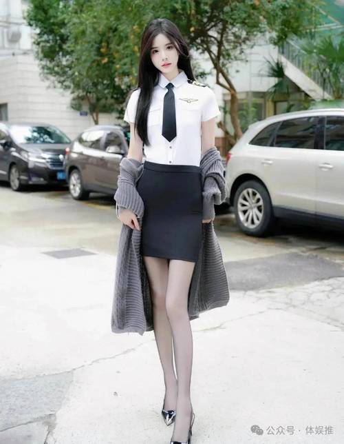 操黑丝袜美女流白浆免费视频的相关介绍