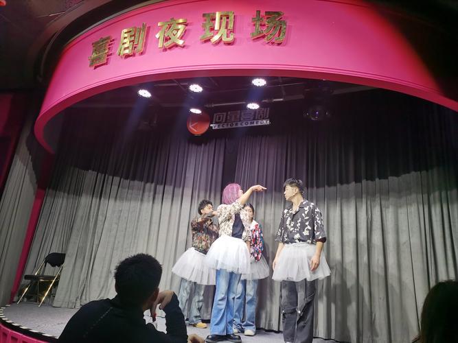 重庆电影院影讯｜2025最新排片表+热门影片推荐｜今日上映场次查询