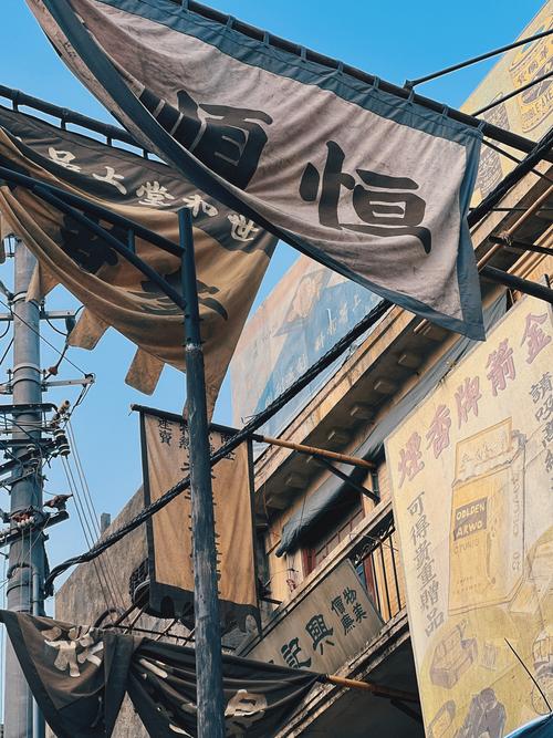 7D影院沉浸式体验攻略：5D动感座椅与VR特效哪个更刺激？