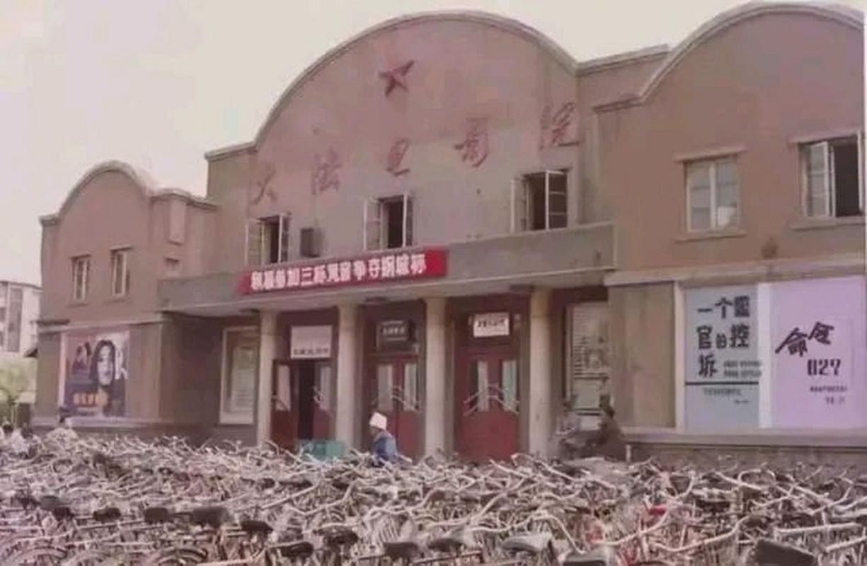 无限影院在线观看丨高清影视免费追剧，极速加载无广告畅享无限片库
