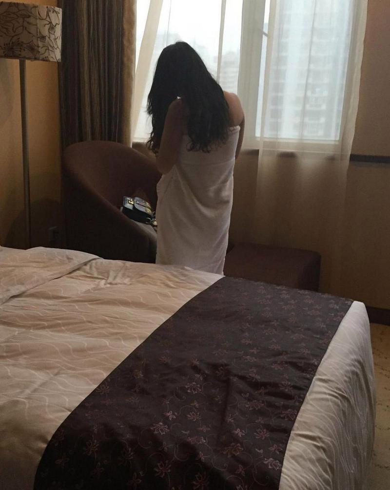 官场人妻系列100部的相关介绍